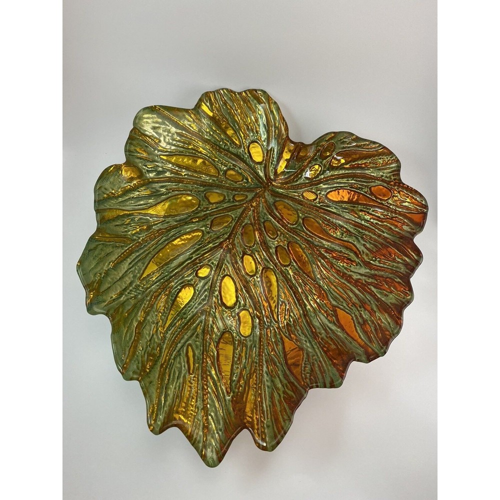 Large Centerpiece Leaf Fruit / Candy Dish 14” Wide